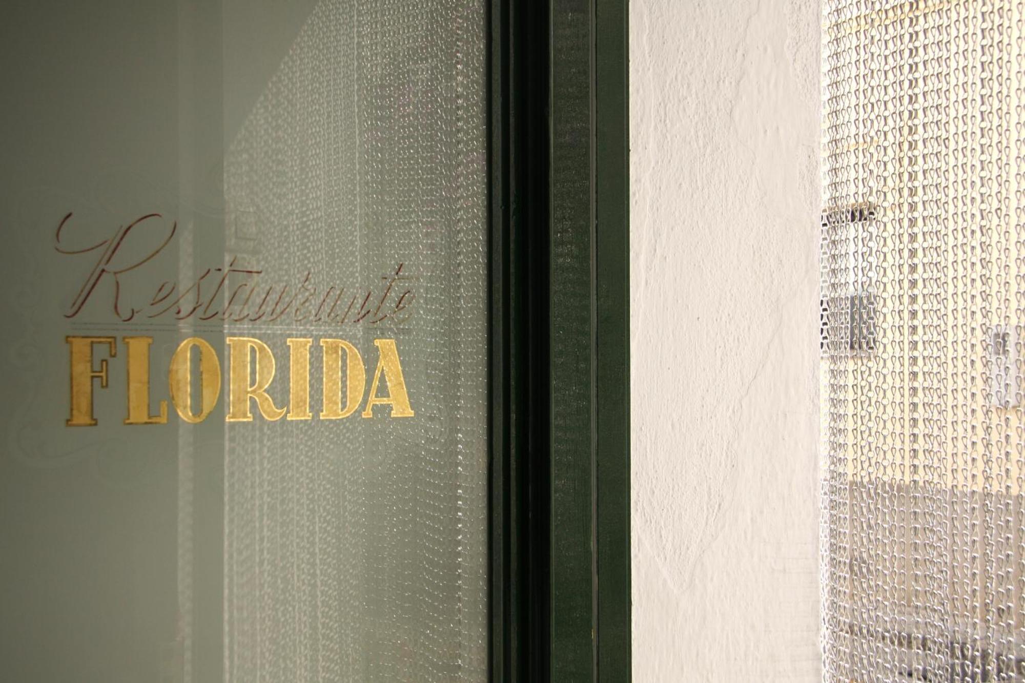 Hostal La Florida Llança Esterno foto