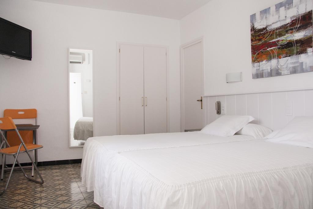 Hostal La Florida Llança Camera foto