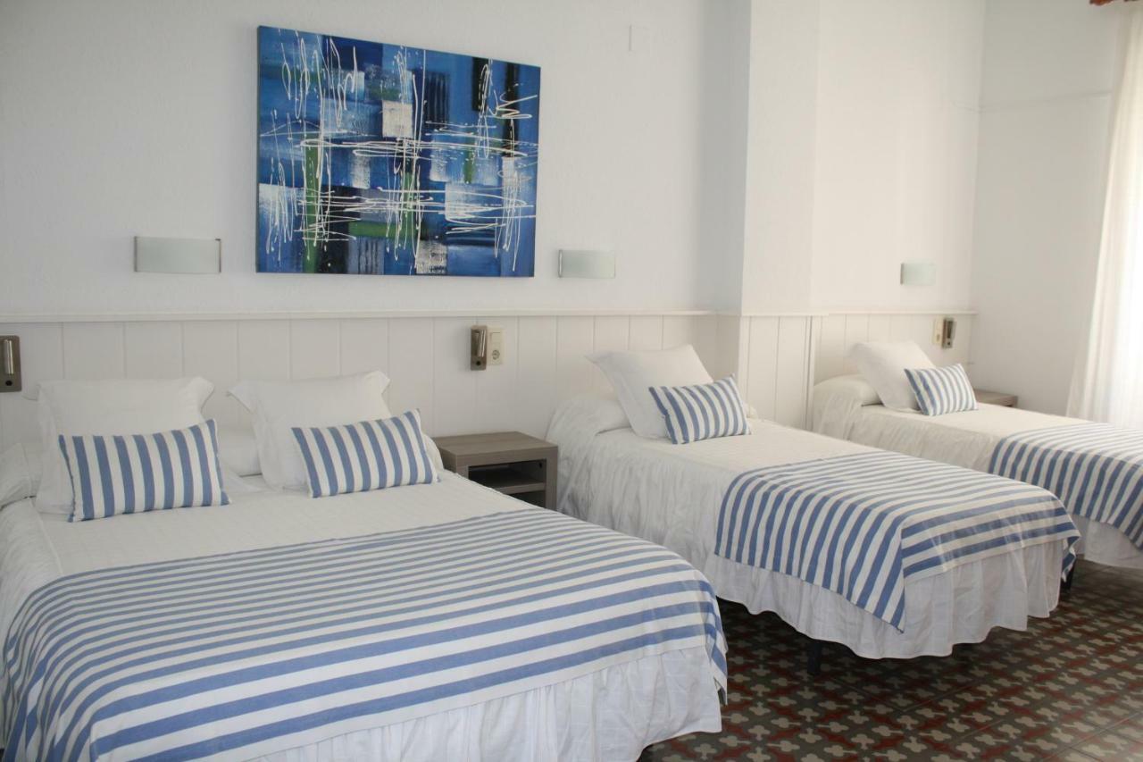 Hostal La Florida Llança Esterno foto